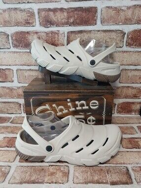 Pre-owned Bogs Boga Clogs